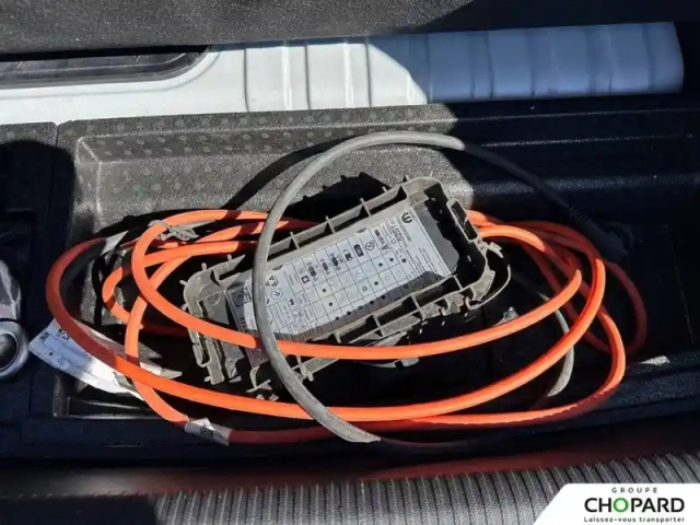 Peugeot 308 phev 180 e-eat8 — photo 26