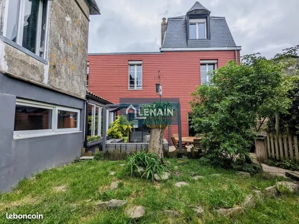 Maison 9 pièces 230 m²