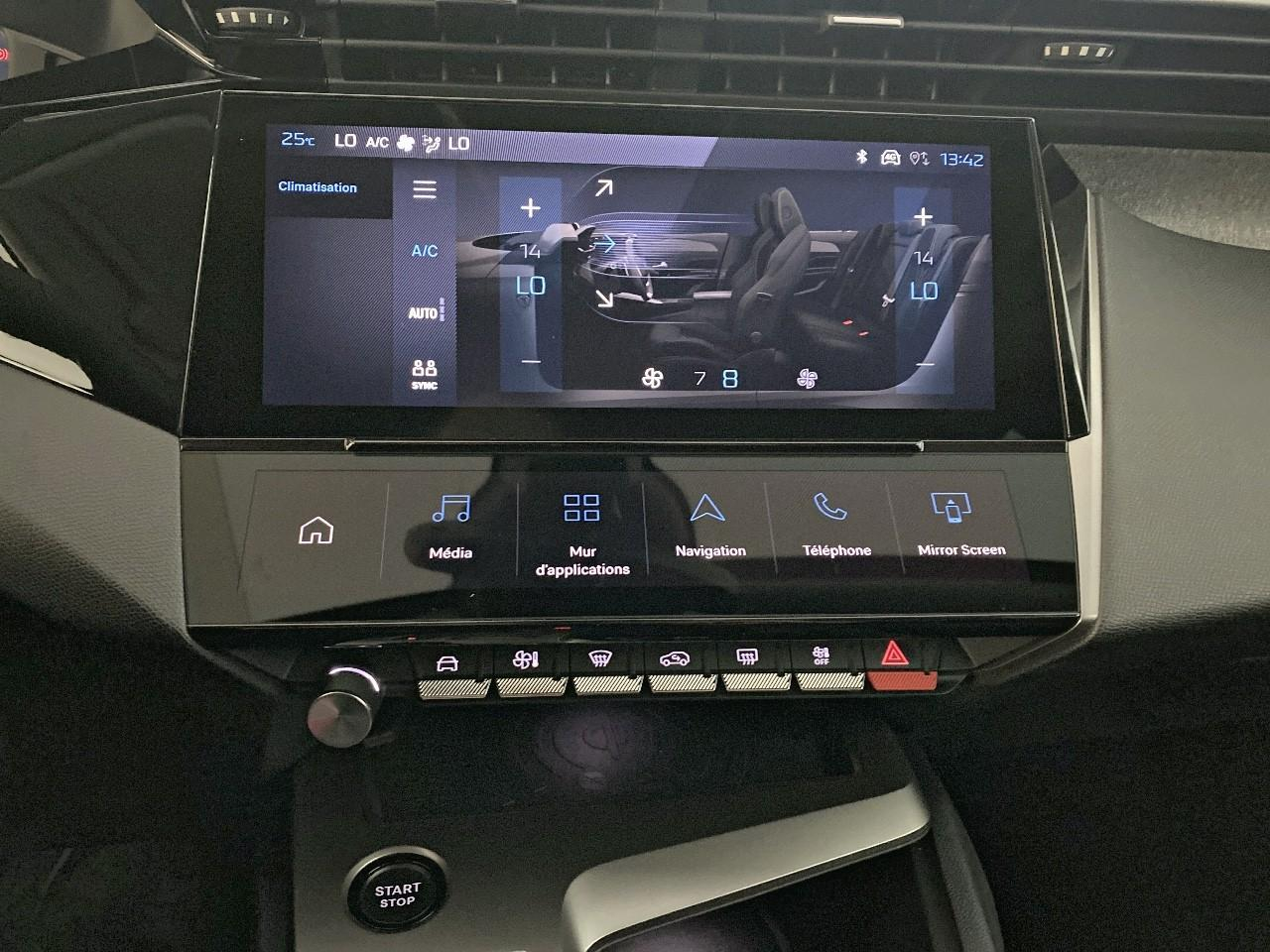 Peugeot 308 hybrid 145 e-dcs6 allure — photo 14