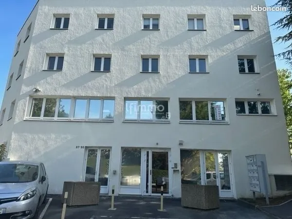Bureaux 1600 m² Neuilly Sur Marne