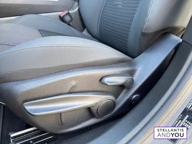 Alfa Romeo Tonale 1.3 hybride rechargeable phev 190ch at6 e-q4 — photo 16