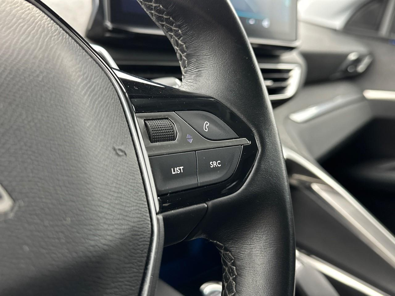 Peugeot 3008 hybrid 225 e-eat8 allure pack — photo 21