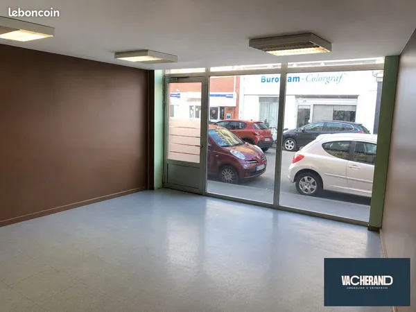 Local 480 m² Lille
