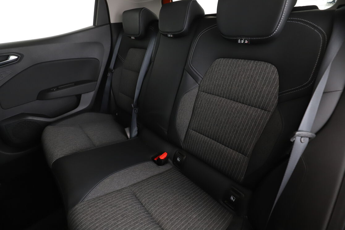 Renault Clio 1.5 Blue dCi Intens — photo 13