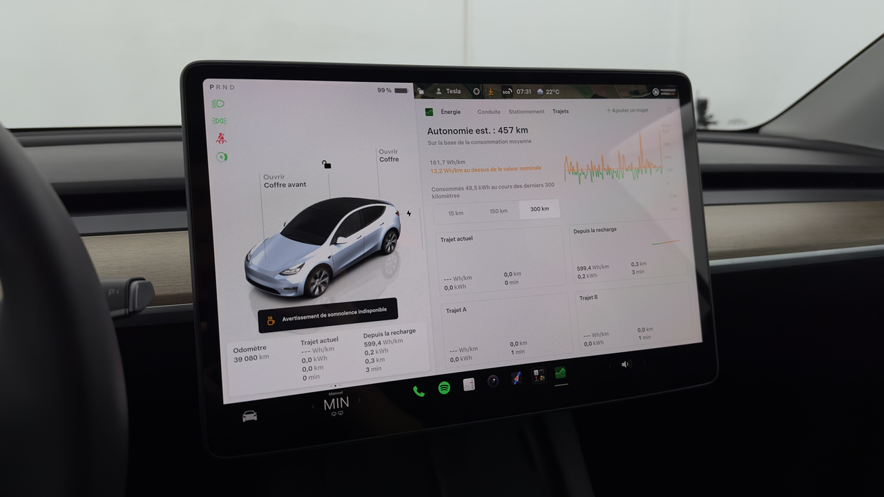 Tesla MODEL Y Long Range RWD — photo 28