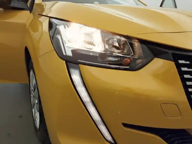 Peugeot 208 bluehdi 100 s&amp;s bvm6 — photo 16
