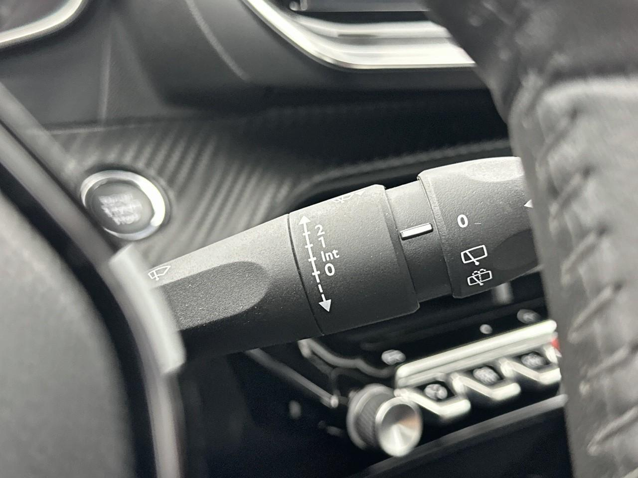 Peugeot 208 puretech 100 s&s bvm6 allure — photo 18