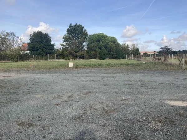 Terrain 500 m²