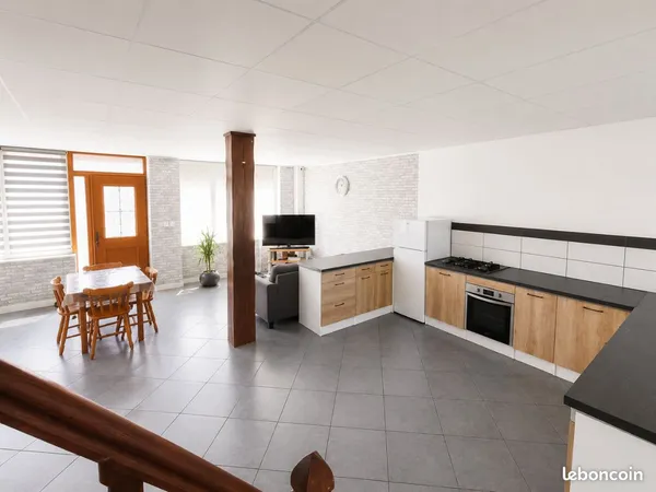 Maison 96 m² rénovée - 3 chambres - Grenier aménageable 40 m² - Terrain 150 m²