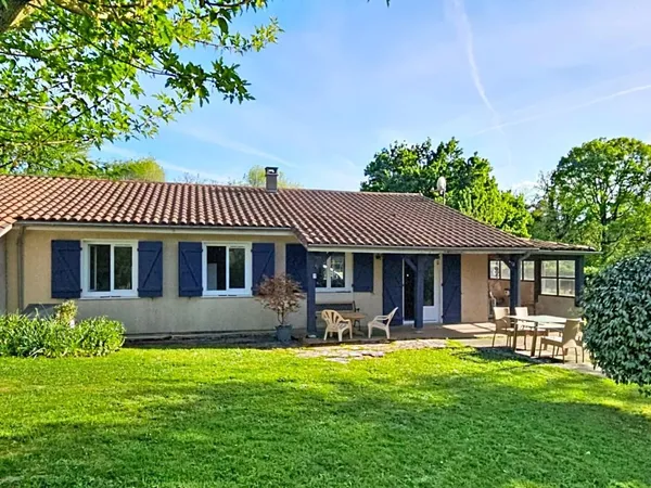 Maison 3 ch + 1 bureau