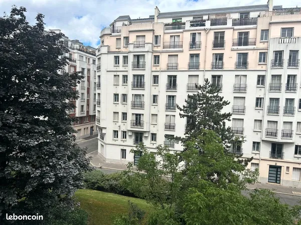 Studio 1 pièce 28 m²