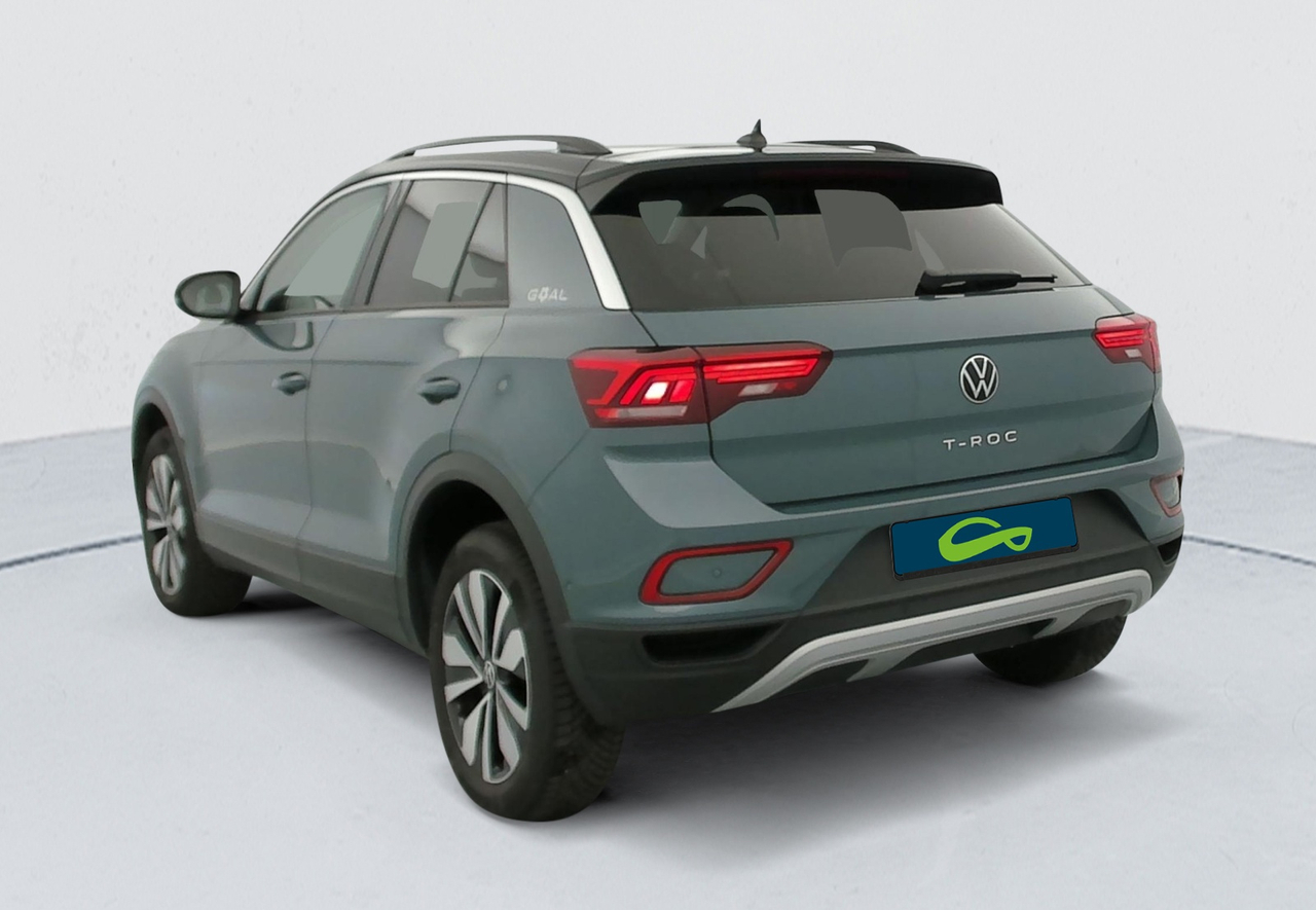 Volkswagen T-Roc — photo 3