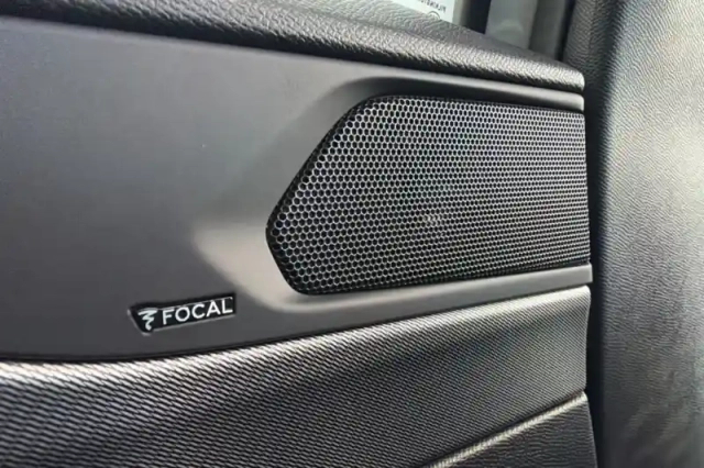 Peugeot 308 hybrid 145 e-dcs6 — photo 133