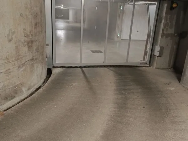 Location place de parking en sous-sol