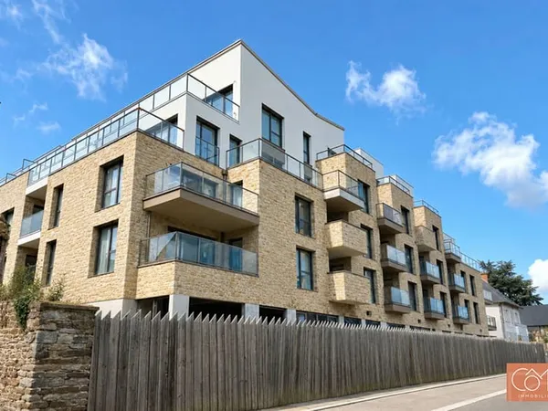 GRAND TYPE 3 NEUF de 91,5m² - TERRASSE OUEST DE 18 m² - 3eme ETAGE SUR 4 - 2 BOXS - CENTRE-VILLE - C