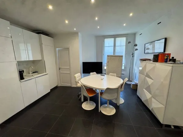 Bureaux 91 m²