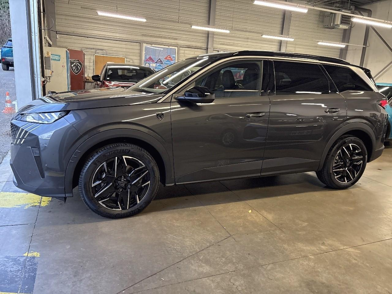 Peugeot 5008 hybrid 145 e-dcs6 gt — photo 4