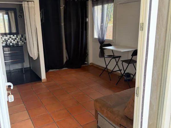 Appartement Location Aix-en-Provence 1p 19m² 640€