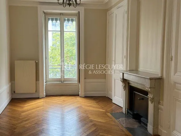 Appartement 4 pièces 92 m²