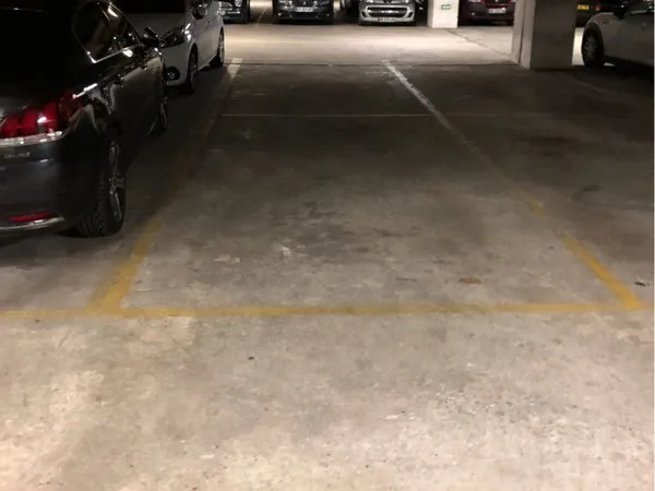 Parking av des ternes
