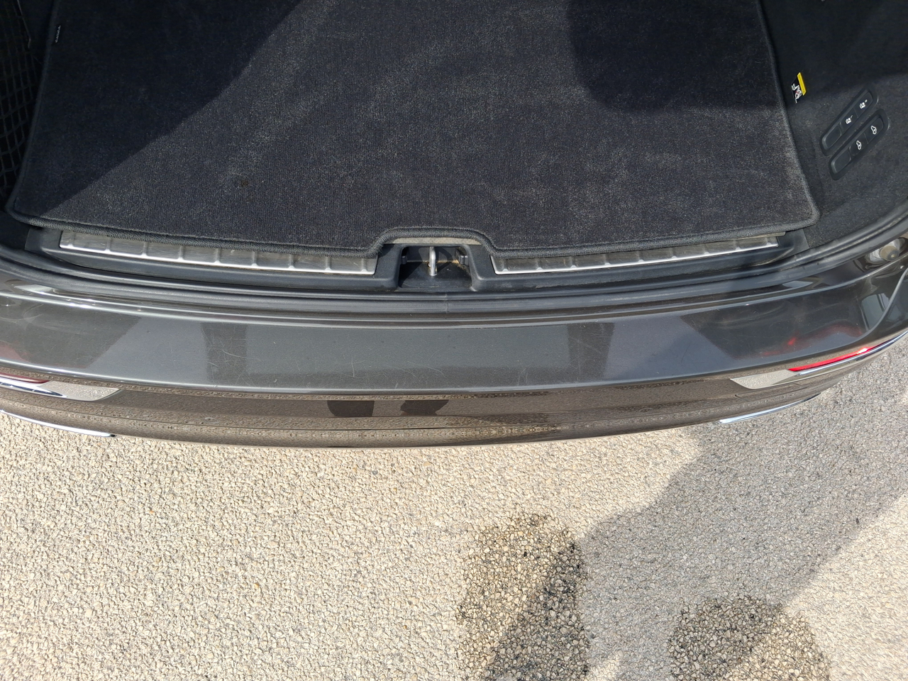 Volvo XC60 D5 AWD 235 ch Geartronic 8 — photo 28