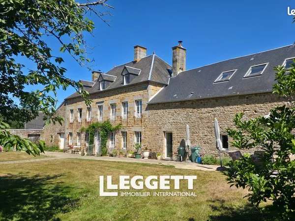 Maison 8 pièces 265 m²