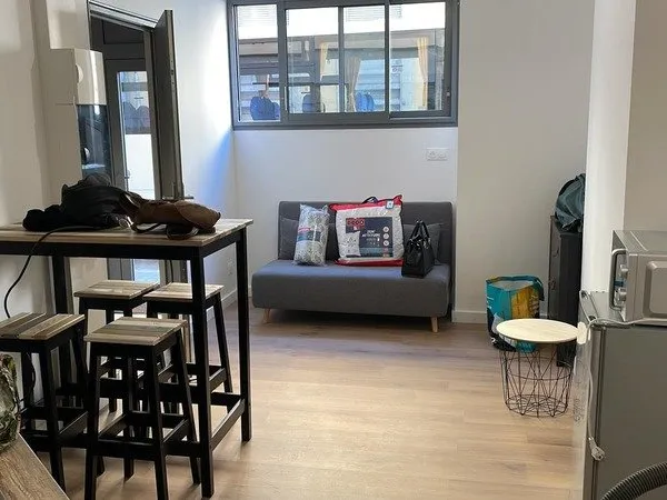 Immeuble à vendre TARBES (65) de 3 STUDIOS