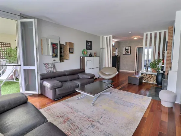 LOUVECIENNES -COUP DE COEUR ASSURE: 100m2 avec terrasse
