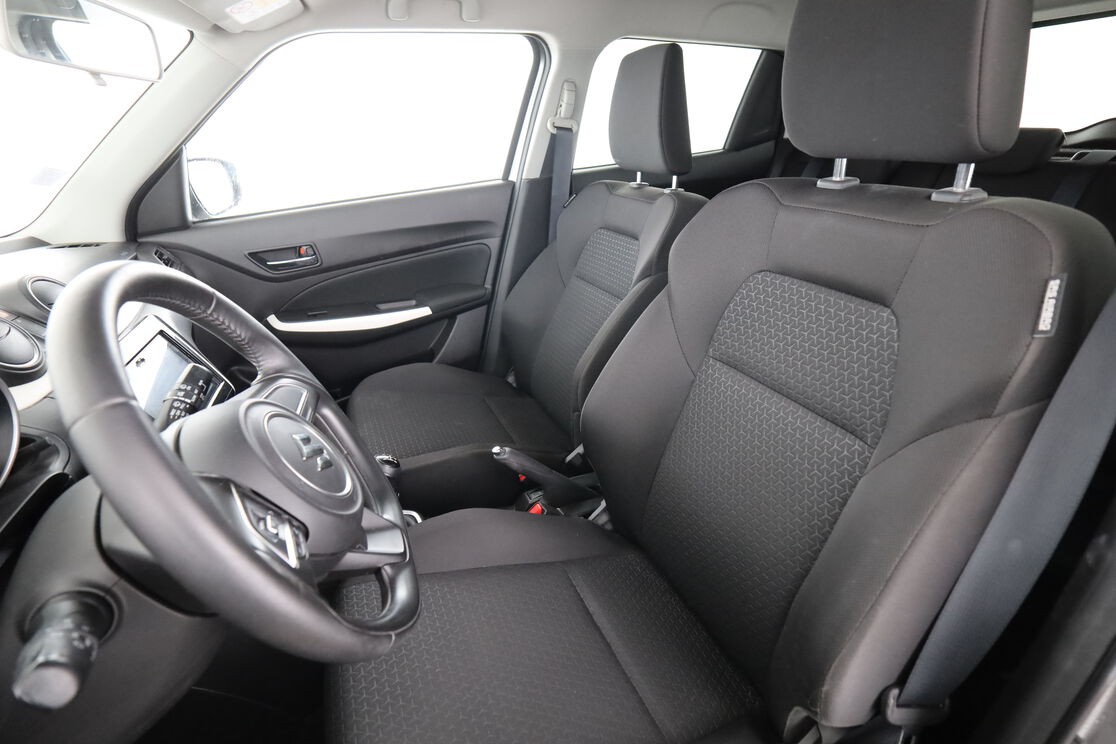 Suzuki Swift 1.2 DualJet Hybrid — photo 9