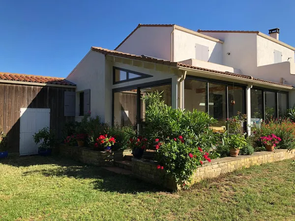 Propriété lumineuse au coeur de la campagne Oléronaise - 9 pièc
