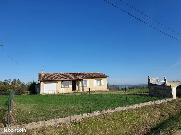 Maison meublée 90 m² - 3 chambres - terrain 2000 m² - clim