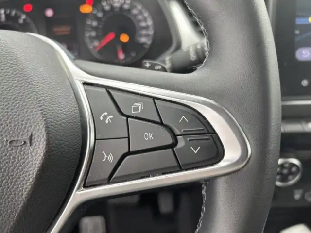 Renault Captur blue dci 115 edc — photo 10