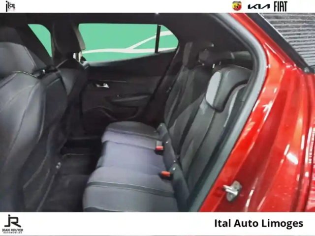 Peugeot 2008 e- 136ch gt — photo 25