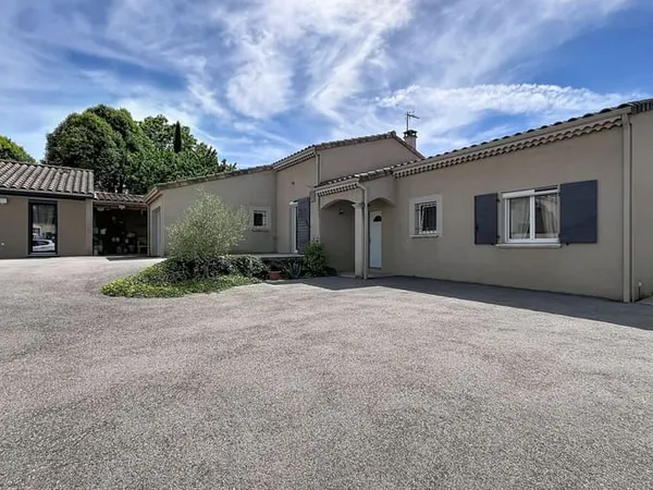 Maison 5 pièces 135 m²