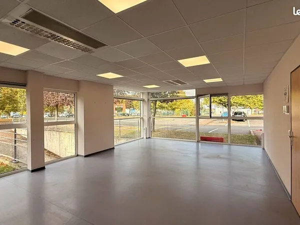 Bureaux 433 m² BEAUVAIS