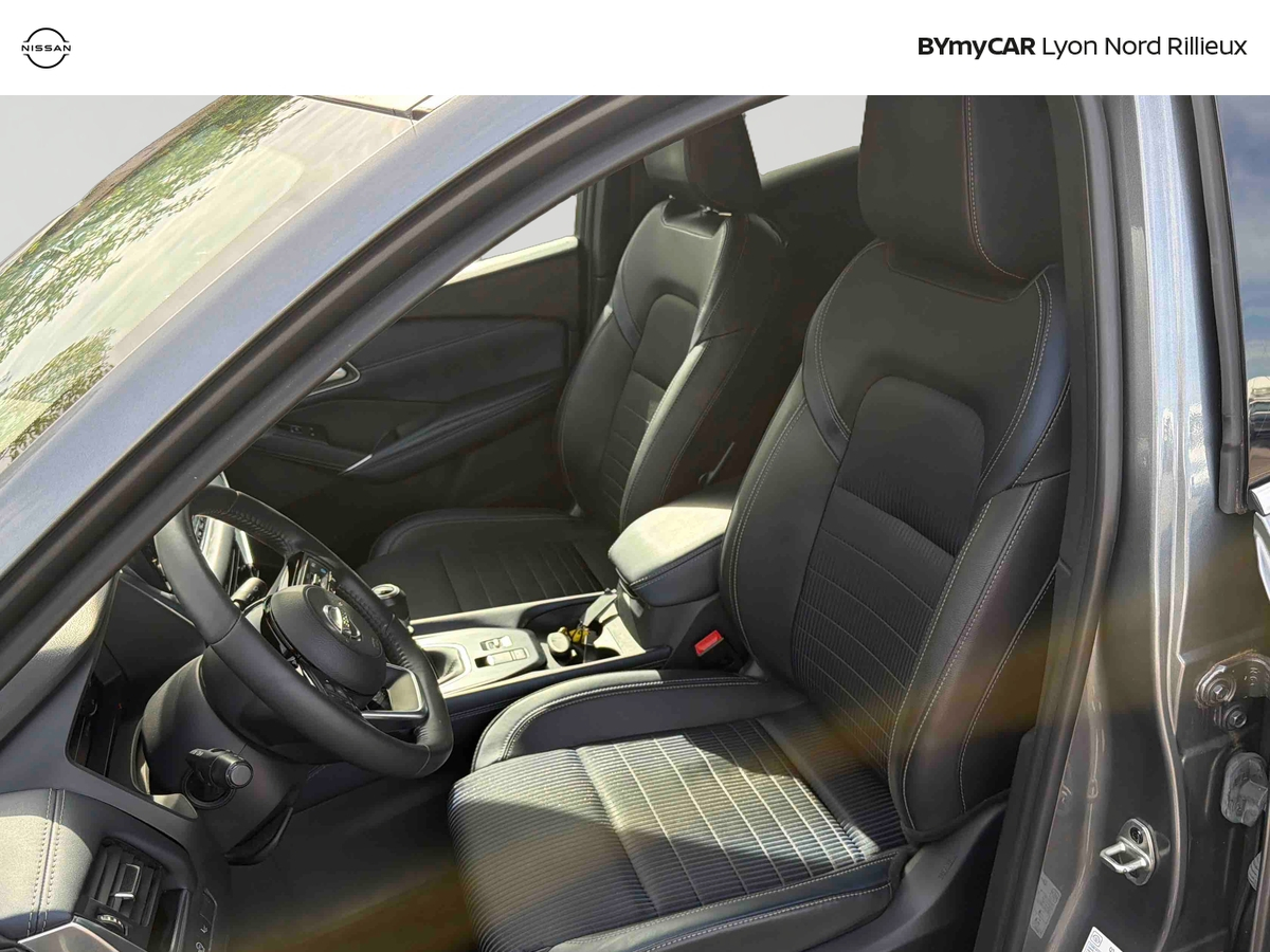 Nissan Qashqai Mild Hybrid 140 ch — photo 11