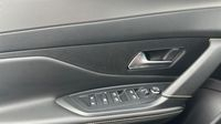 Peugeot 308 Sw 1.2 PureTech 130ch S&S GT EAT8 — photo 16