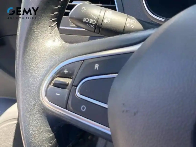 Renault Megane mégane iv berline blue dci 115 — photo 15