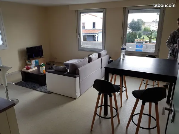 Location appartement MONTAIGU T3 60M2 centre ville