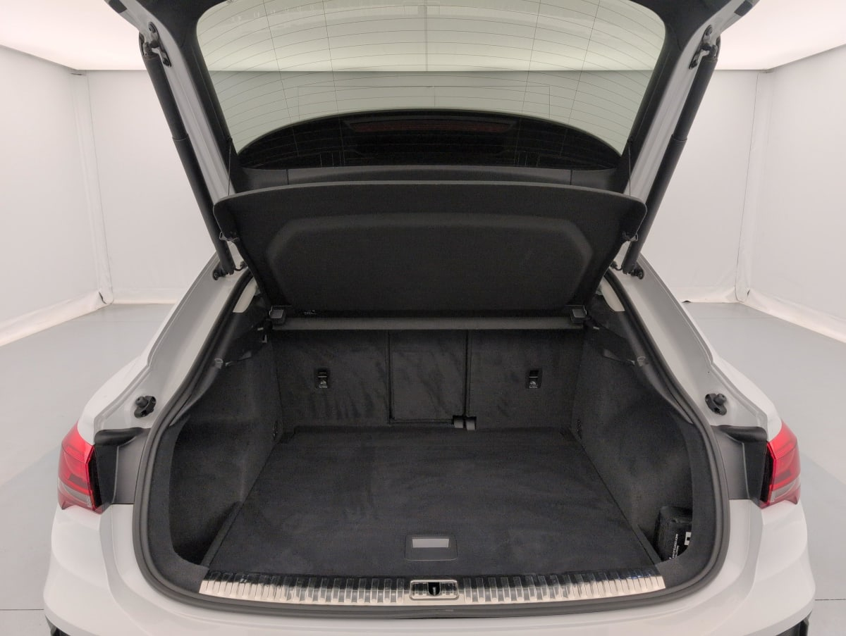 Audi Q3 Sportback — photo 11