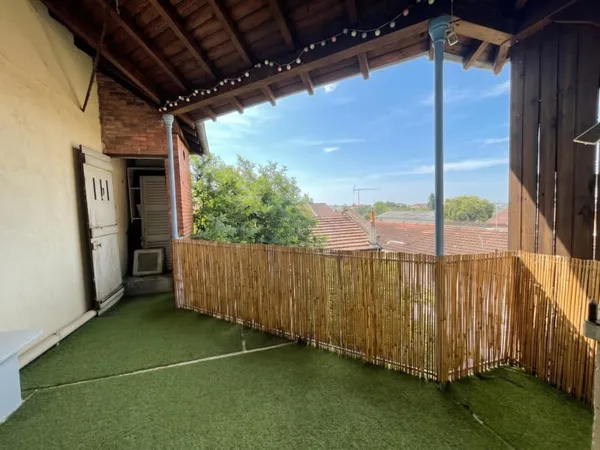 APPARTEMENT T3 AVEC BALCON - VILLEFRANCHE-SUR-SAONE