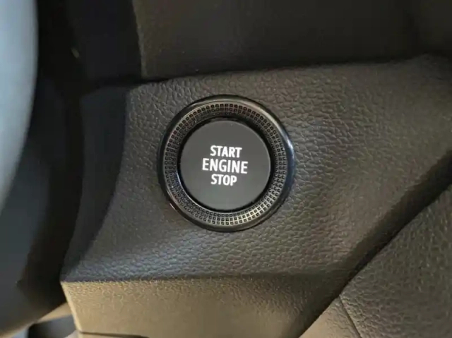 Dacia Sandero 1.0 tce 90ch journey — photo 60