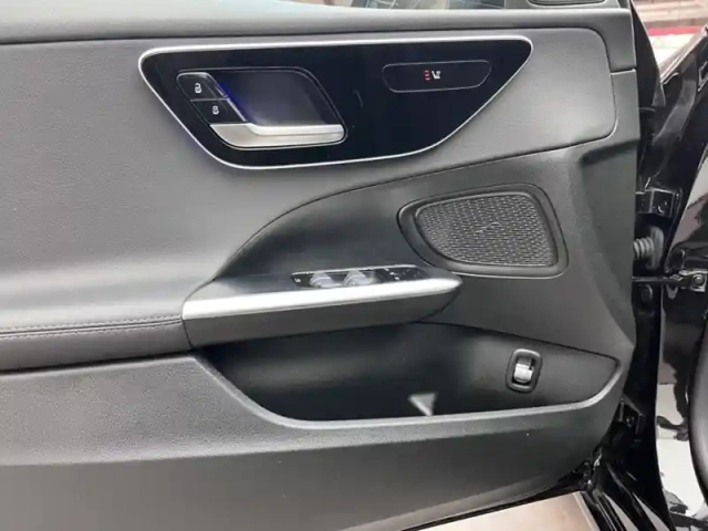 Mercedes Classe C berline 300 de hybrid eq business line — photo 15