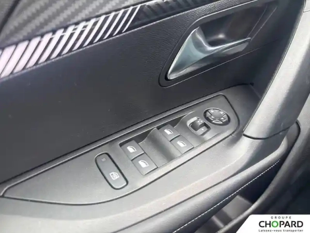 Peugeot 2008 hybrid 145 e-dcs6 — photo 20
