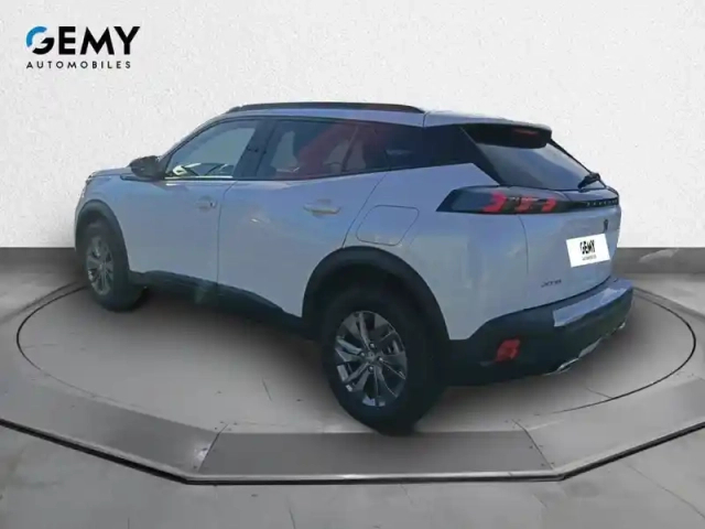 Peugeot 2008 puretech 130 s&amp;s eat8 — photo 7