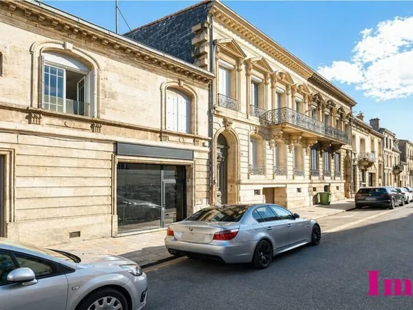 Immeuble à VENDRE