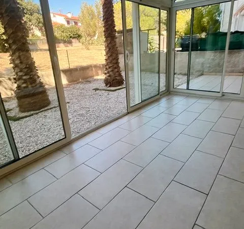 Charmant appartement T2 bis 50 m2 avec petit jardin