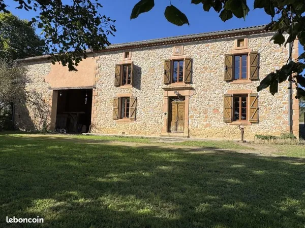 Longère 6 pièces 135 m²