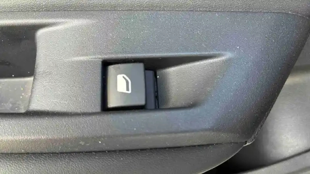 Peugeot 308 sw hybrid 145 e-dcs6 — photo 116