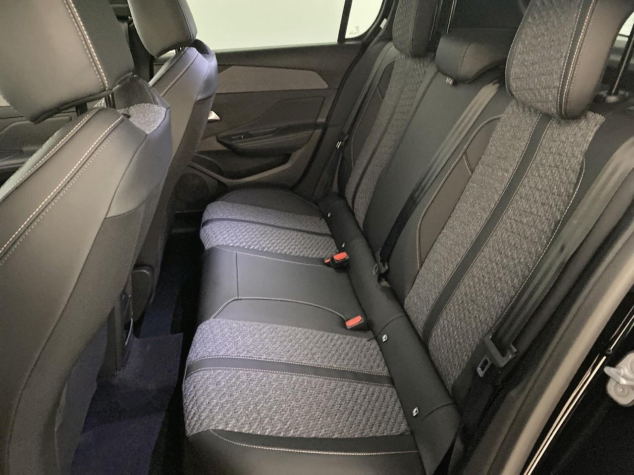 Peugeot 308 hybrid 136 e-dcs6 allure — photo 10